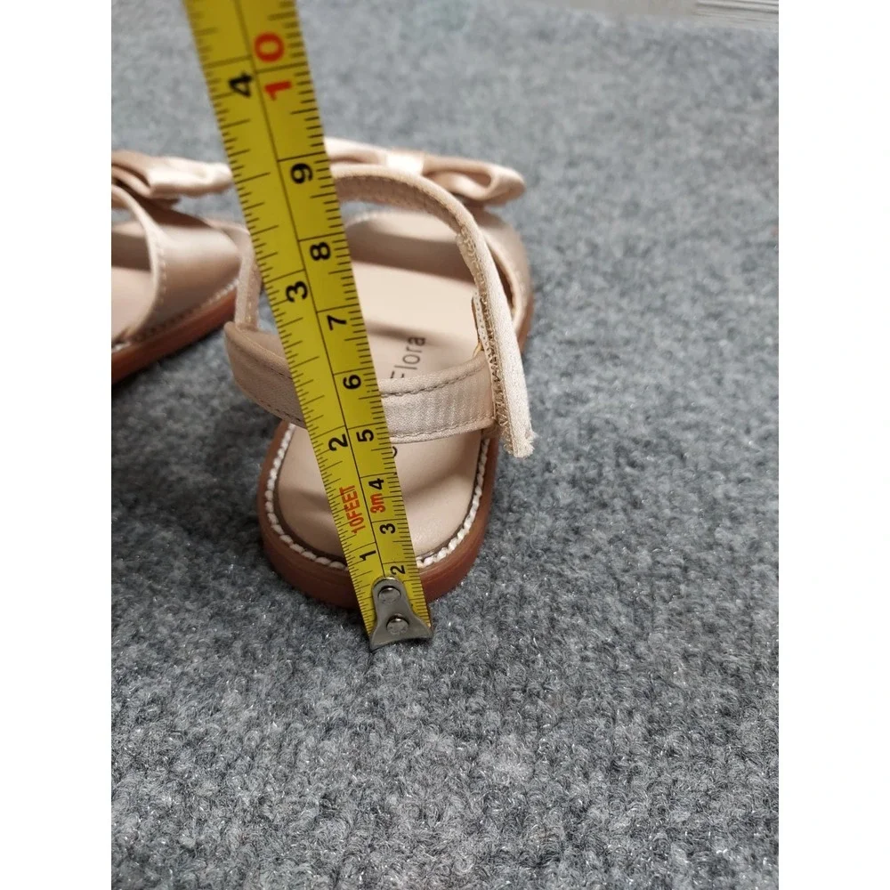 Felix‎ & Flora Toddler Sandals 6 Beige Bow Straps Open Toe Lightweight Outdoor
